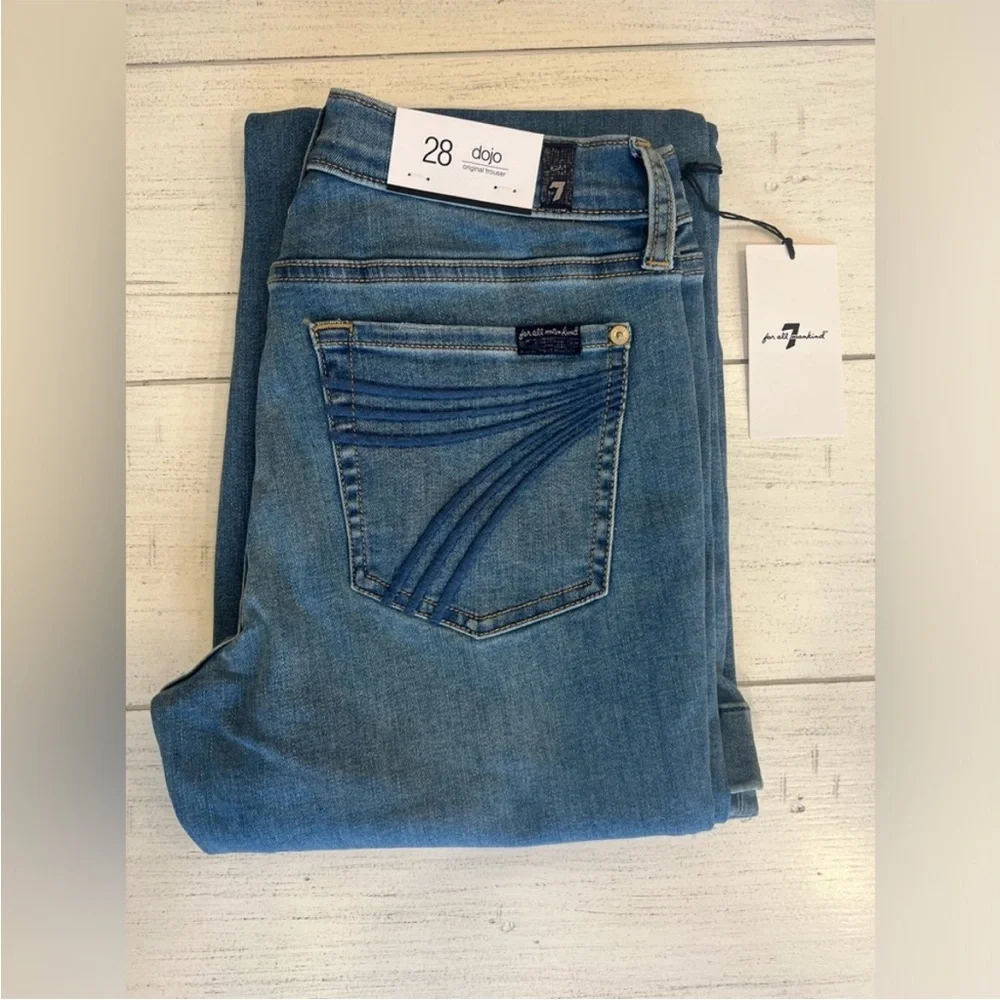 7 For All Mankind Dojo Original Jeans Women’s Flare Leg Trousers NWT Size 28